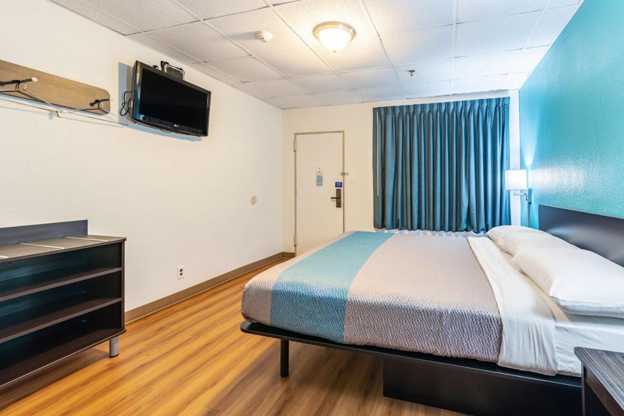 Motel 6-Elmsford, Ny - White Plains Dış mekan fotoğraf