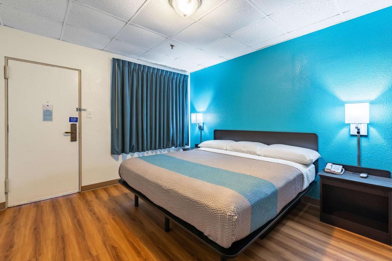 Motel 6-Elmsford, Ny - White Plains Dış mekan fotoğraf